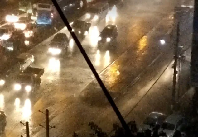 বসন্তে সকাল-সন্ধ্যা বৃষ্টি