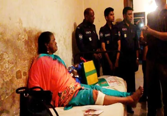 মানবাধিকার কর্মীর হেফাজতে থাকা নারীকে অস্ত্রের মুখে অপহরণ