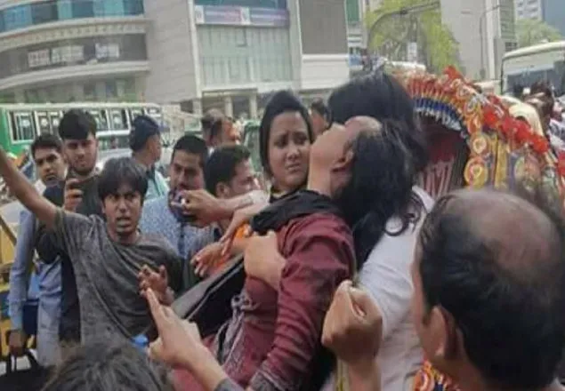  চাকরির বয়স ৩৫ করার আন্দোলনে পুলিশের বাধা, আটক ২৫ 