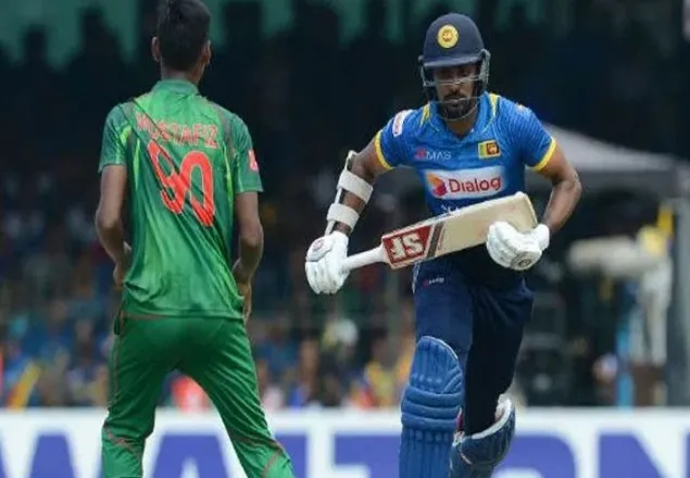 বাংলাদেশের সামনে ২১৫ রানের পাহাড়