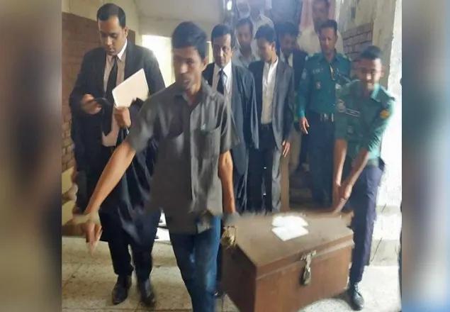 হাইকোর্টে খালেদার মামলার নথি