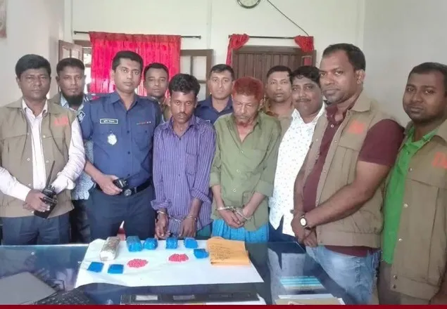 বেগমগঞ্জে ১০ হাজার পিস ইয়াবা’সহ ২ ব্যবসায়ী আটক 