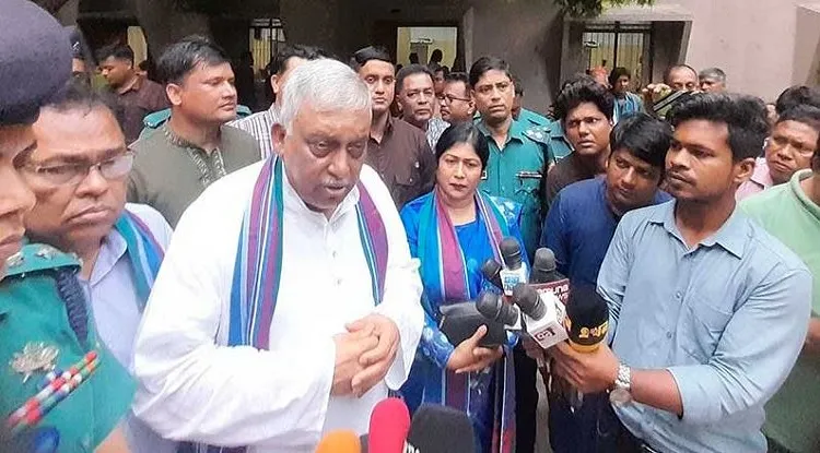 মিয়ানমারের বিচ্ছিন্নতাবাদীরা রোহিঙ্গা ক্যাম্পে হত্যাকাণ্ড ঘটাচ্ছে: স্বরাষ্ট্রমন্ত্রী