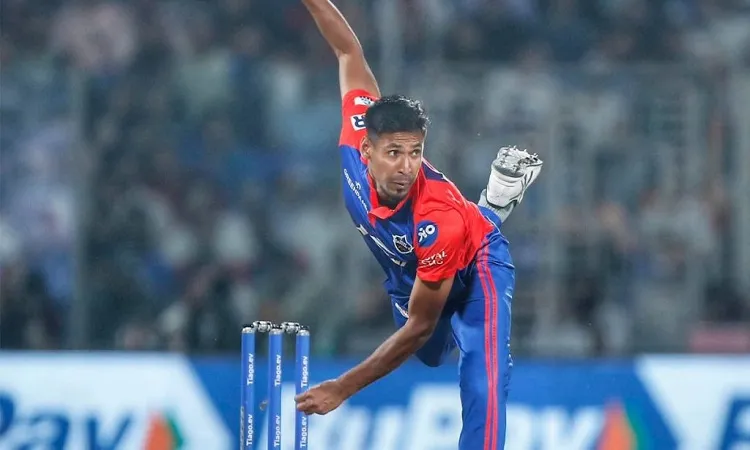 ফিল্ডিংয়ে দিল্লি, একাদশে মুস্তাফিজ
