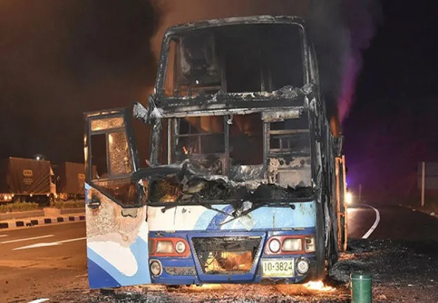 থাইল্যান্ডে বাসে অগুন লেগে ২১ মায়ানমার নাগরিক নিহত