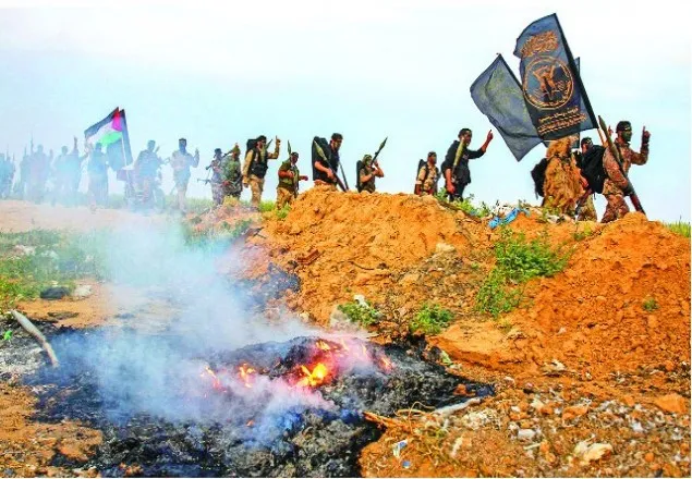 ফিলিস্তিনি মুসলমানদের হত্যা করতে  শত শত সেনা মোতায়েন