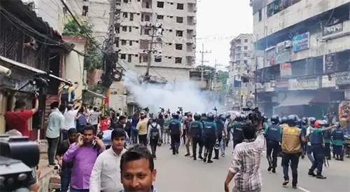 চট্টগ্রামে শিক্ষার্থীদের বিক্ষোভ, সংঘর্ষ