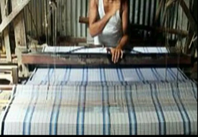 হারিয়ে যাচ্ছে শ্রীনগরের ঐতিহ্যবাহী তাঁত শিল্প