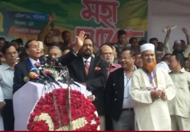 আমি নই বর্তমান সরকারই স্বৈরাচার: এরশাদ 