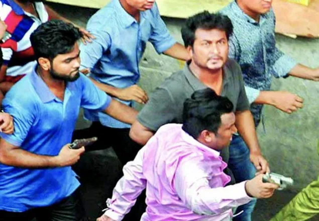 গুলিস্তানে হকার উচ্ছেদে গুলি, ২ ছাত্রলীগ নেতার বিরুদ্ধে চার্জশিট