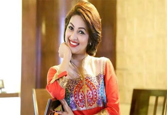 কিছু মানুষের অনুরোধ ফেলতে পারি না বিধায়...