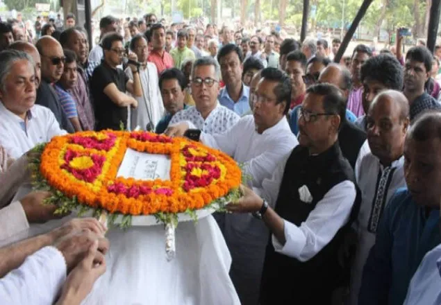 শহীদ মিনারে কবি বেলাল চৌধুরীকে শেষ শ্রদ্ধা