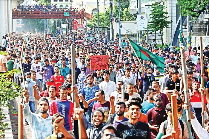 যেভাবে বদলে যায় দৃশ্যপট