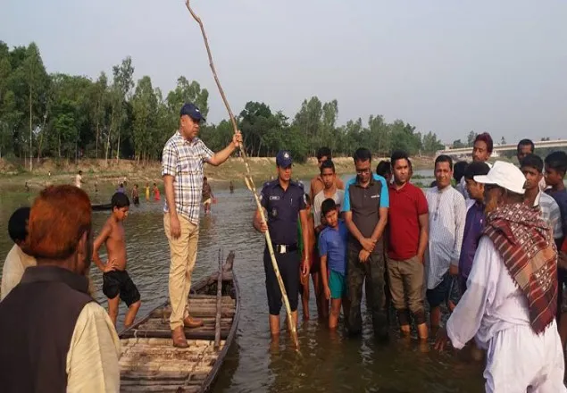 একাত্তরে আটকে পড়া ‘ট্যাংক’ মিলল করতোয়ায়