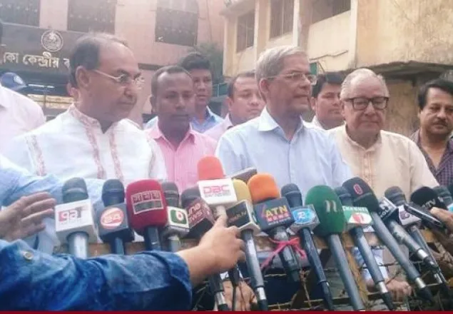 খালেদা জিয়ার প্যারালাইসিস হয়ে যেতে পারে: মির্জা ফখরুল  