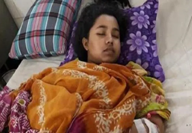  বিআরটিসির বাসে পা হারানো রোজিনা জীবনের কাছে হেরে গেলেন