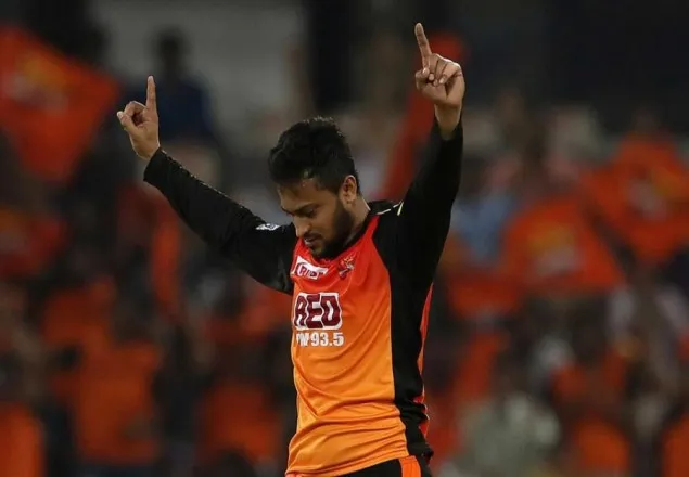 সাকিবের ব্যর্থতার দিনে হায়দরাবাদের জয়