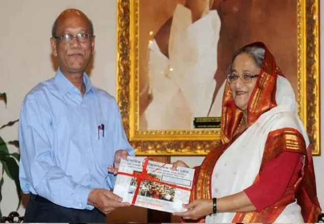 প্রধানমন্ত্রীর কাছে ফল হস্তান্তর, এসএসসিতে পাসের হার ৭৭.৭৭