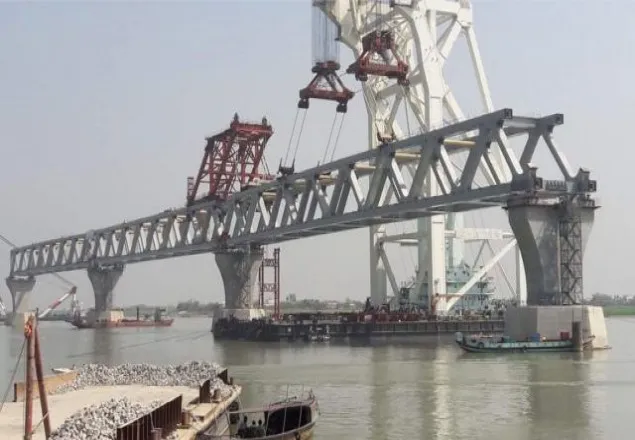 পদ্মা সেতুতে বসলো চতুর্থ স্প্যান