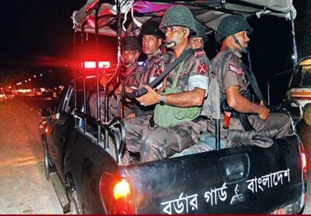 খুলনা সিটিতে ১৬ প্লাটুন বিজিবি মোতায়েন   