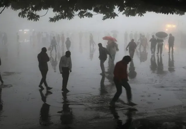 ভারতে ঝড় ও বজ্রপাতে নিহত ৪১