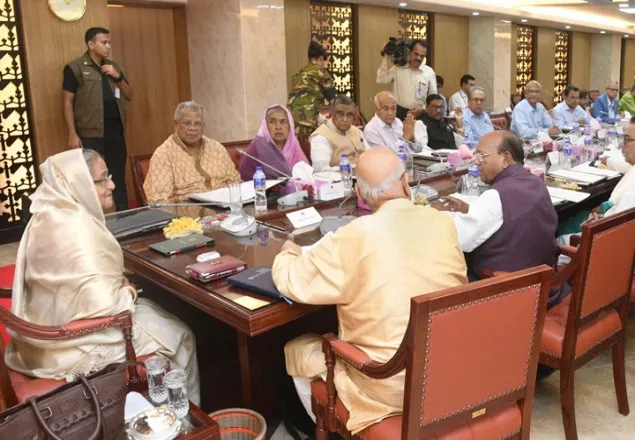কোটার দাবিতে আলটিমেটাম নিয়ে বিরক্ত মন্ত্রিসভা