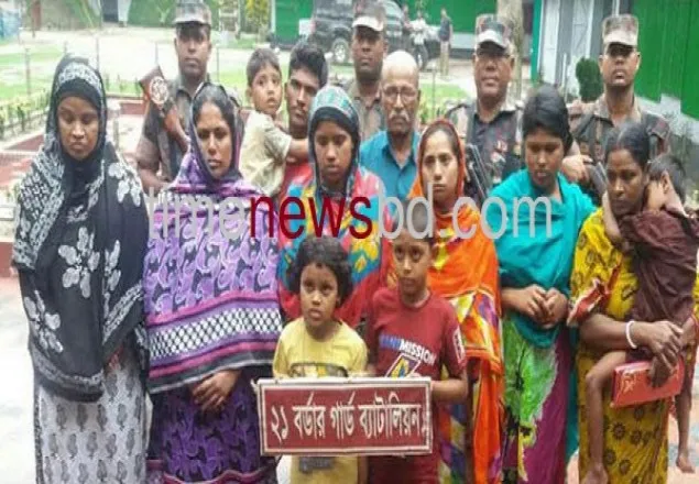 বেনাপোল সীমান্তে ১৩ নারী-পুরুষ ও শিশু আটক