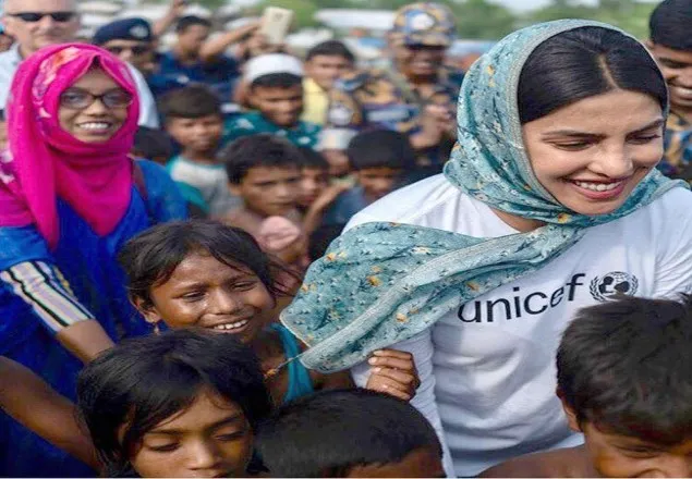 রোহিঙ্গাদের কাছ থেকে বিদায় নিলেন প্রিয়াঙ্কা