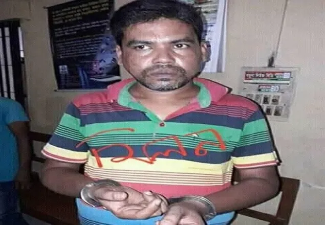 বগুড়ায় ১২০ পিস ইয়াবাসহ চিহ্নিত মাদক ব্যবসায়ী গ্রেফতার