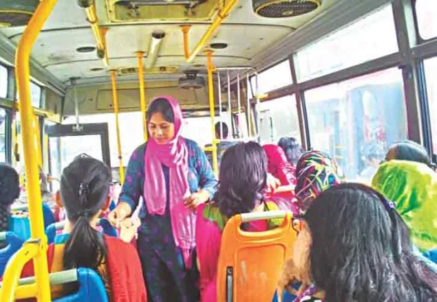 ঢাকায় নারীদের জন্য চালু হল এসি বাস দোলনচাঁপা 