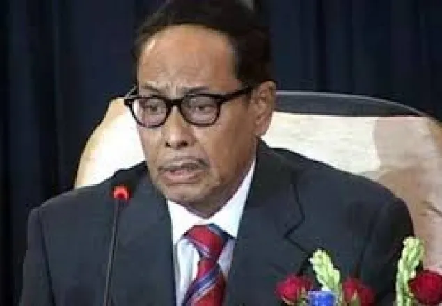 এটা কল্পলোকের বাজেট : এরশাদ