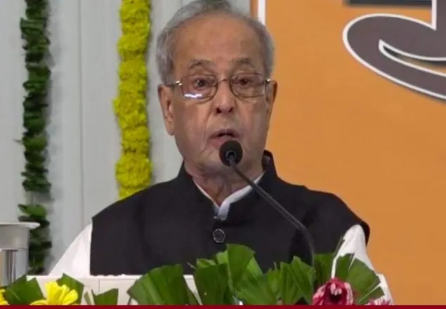 হিন্দুত্ববাদীদের সহিষ্ণুতার বাণী শোনালেন প্রণব মুখার্জী ? 