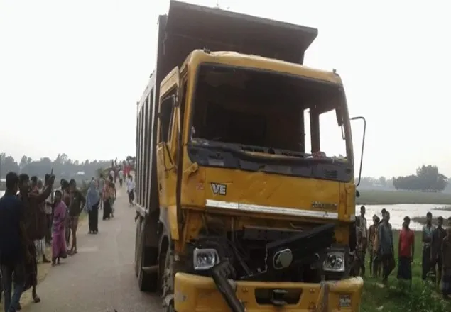 টাঙ্গাইলে ট্রাকের চাকায় পিষ্ট হয়ে নারী ও শিশু নিহত