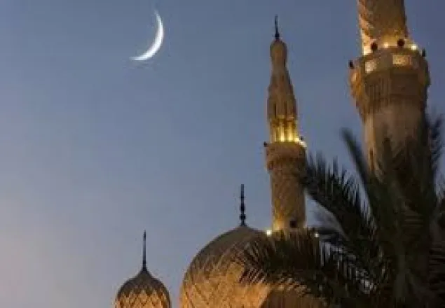 চাঁদ দেখা গেছে মধ্যপ্রাচ্যে 