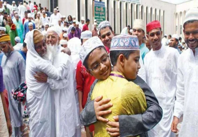 দেশব্যাপী পালিত হচ্ছে খুশির ঈদ