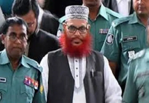 মাওলানা সাঈদীর অপেক্ষায় জানাজায় আগত মুসল্লিরা (ভিডিও)