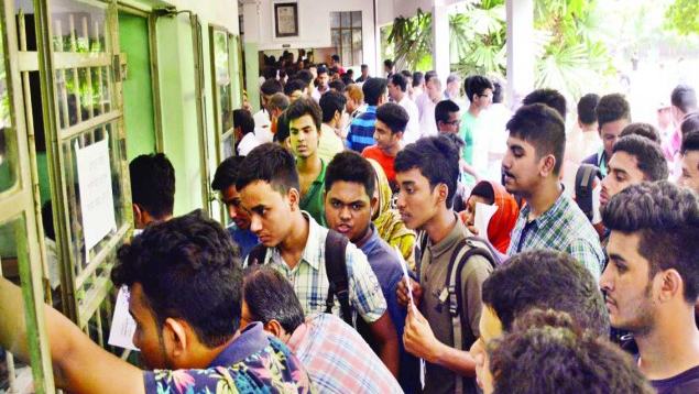 একাদশ শ্রেণিতে অতিরিক্ত ১১ শতাংশ শিক্ষার্থী ভর্তির সুযোগ