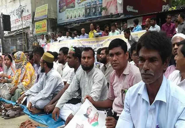 দাবি আদায়ে আমরণ অনশ‌নে যা‌চ্ছেন শিক্ষকরা