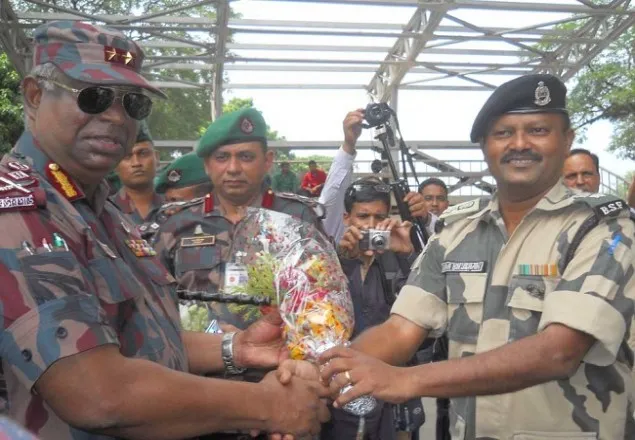 প্রতিবেশীদের সাথে সম্পর্ক রেখে সীমান্তে অপরাধ দমন করা হবে: বিজিবি
