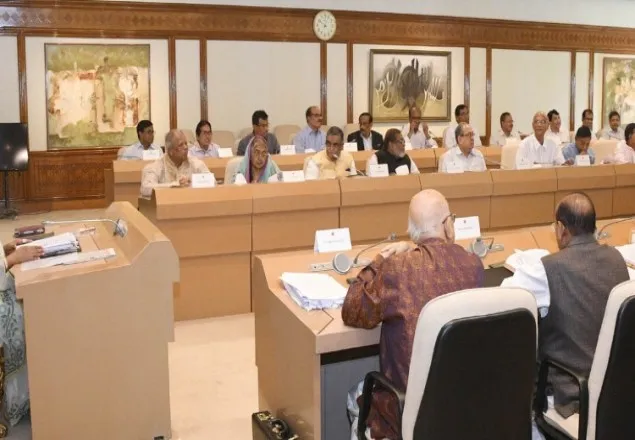 রাষ্ট্রীয় কারখানার শ্রমিকদের মজুরি বেড়ে দ্বিগুণ