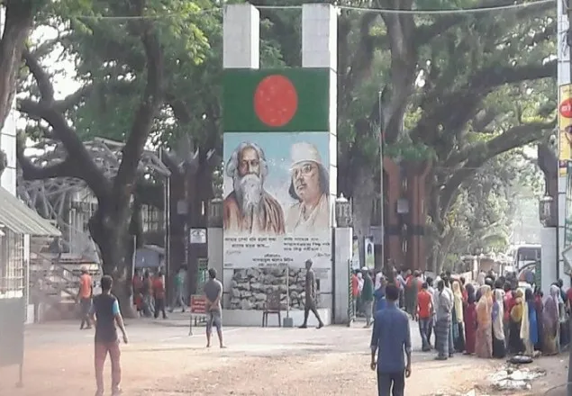 ভারতে পাচার ৪ নারীকে বেনাপোলে হস্তান্তর