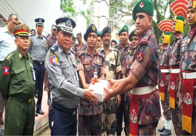 বেনাপোলে বিজিবি,বিএসএফ ও বিজিপির যৌথ কুচকাওয়াজ