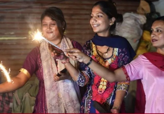 পাকিস্তান থেকে আসা হিন্দুরা ভারত ছাড়ছে   