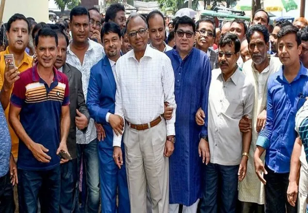 বঙ্গবন্ধুকে কটূক্তি মামলায় গাইবান্ধার আদালতে মাহমুদুর রহমান