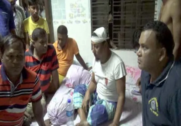 নিজ বাড়িতে ঘুমন্ত অবস্থায় হামলা