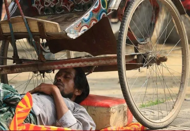 বছরের সর্বোচ্চ তাপমাত্রা আজ  