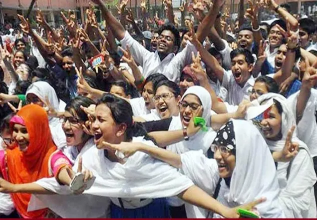 দেশের বাইরে পাসের হার ৯২.২৮ শতাংশ  