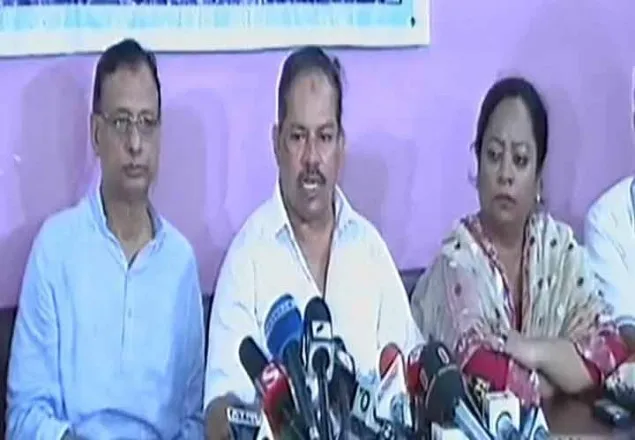 বরিশালে আ.লীগ ছাড়া সব মেয়র প্রার্থীর ভোট বর্জন