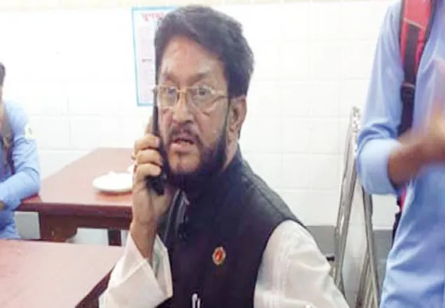 ‘আন্দোলনরত শিক্ষার্থীরা রাজাকারের বাচ্চা’