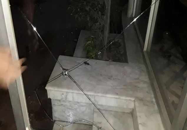 শিক্ষার্থীদের ওপর হামলার ভিডিও করায় প্রিয়.কমের অফিসে হামলা